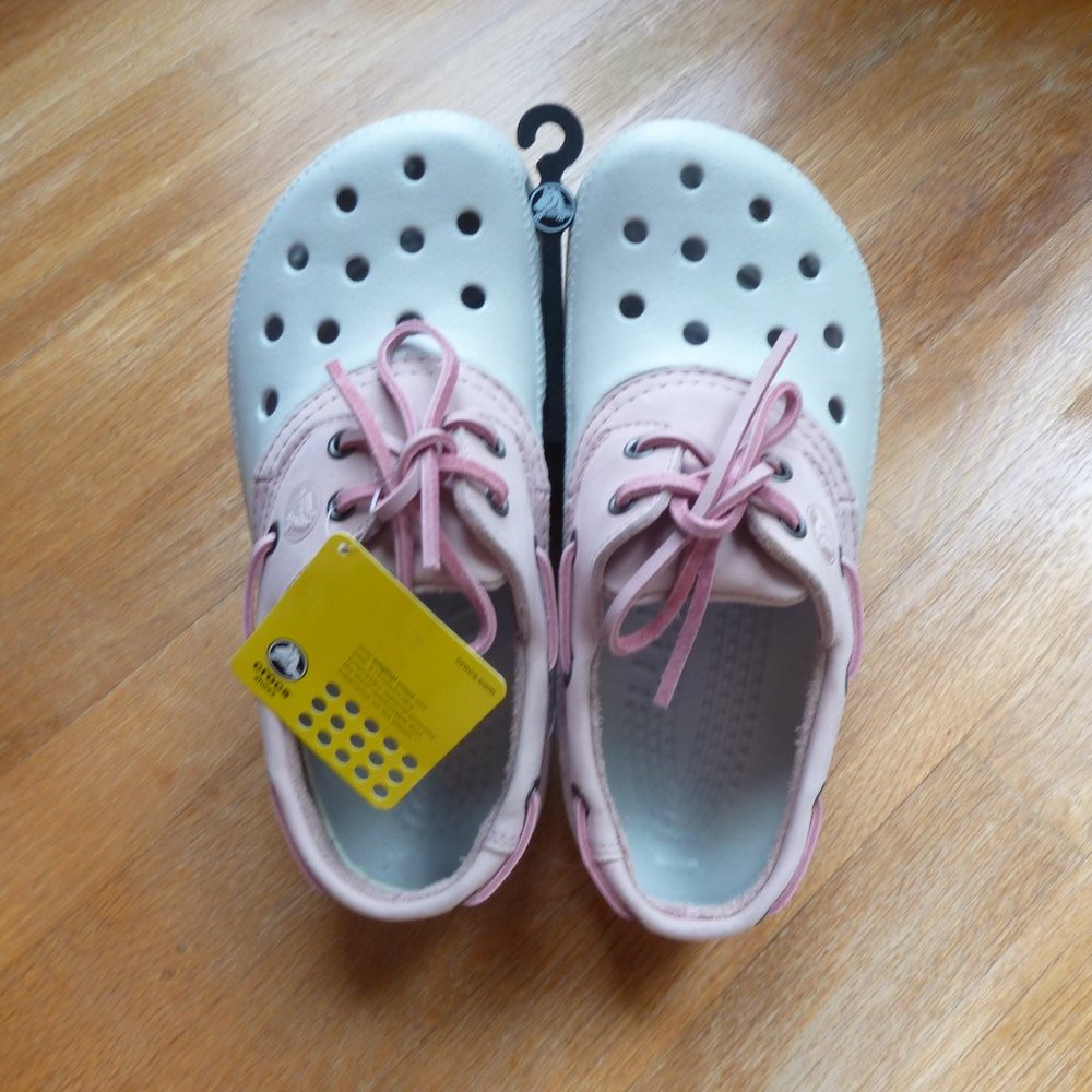 RARE NWT Islander Crocs - White/Pink- Sz 8!